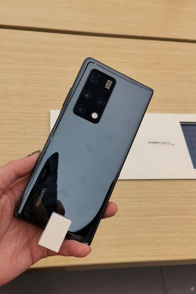0e手机全面评测及优缺点分析球王会app华为mate4(图2)